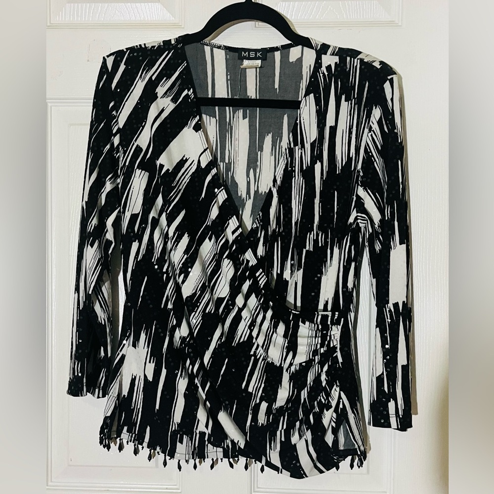 MSK Black/White wrap Blouse with Beaded Trim, Long Sleeve, Ruched Side Sz L